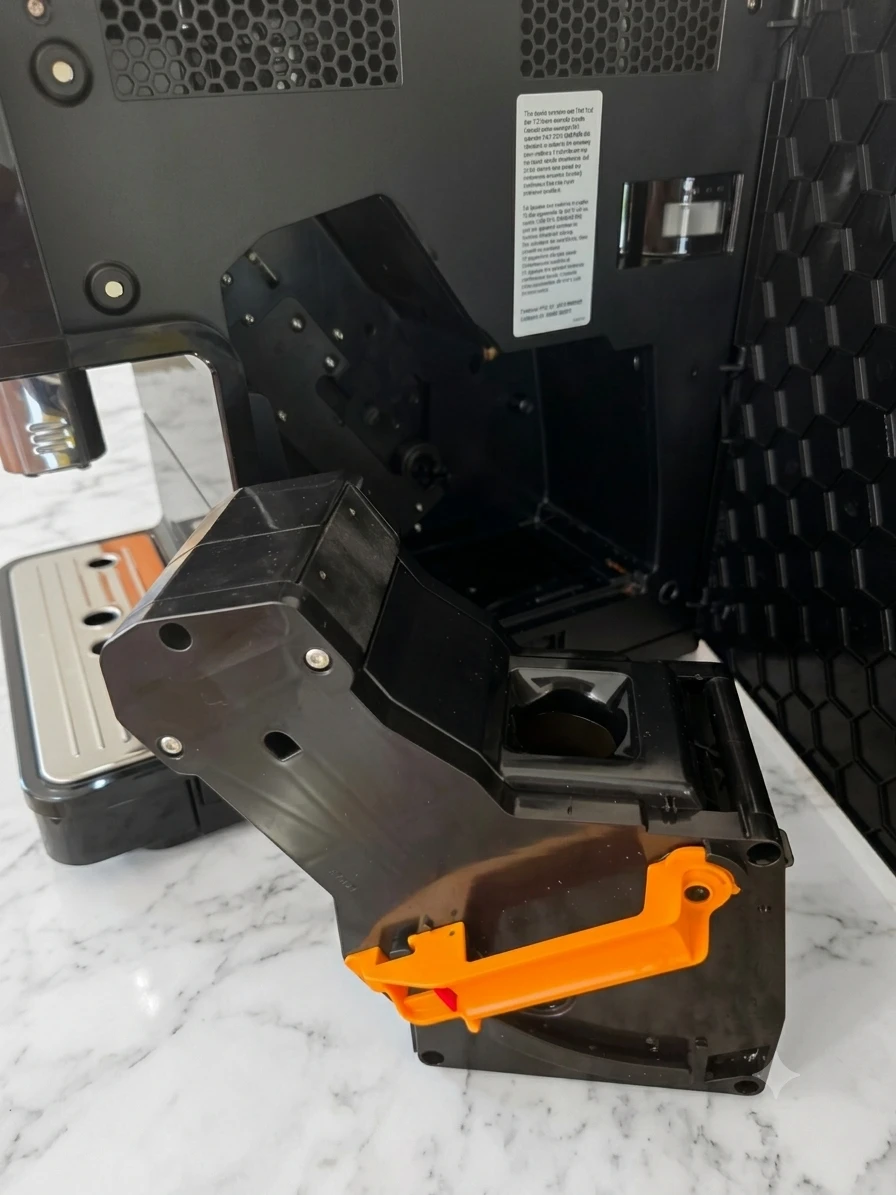 Miele CM 6160 Superautomatic Espresso Machine - Low Drinks - photo 2