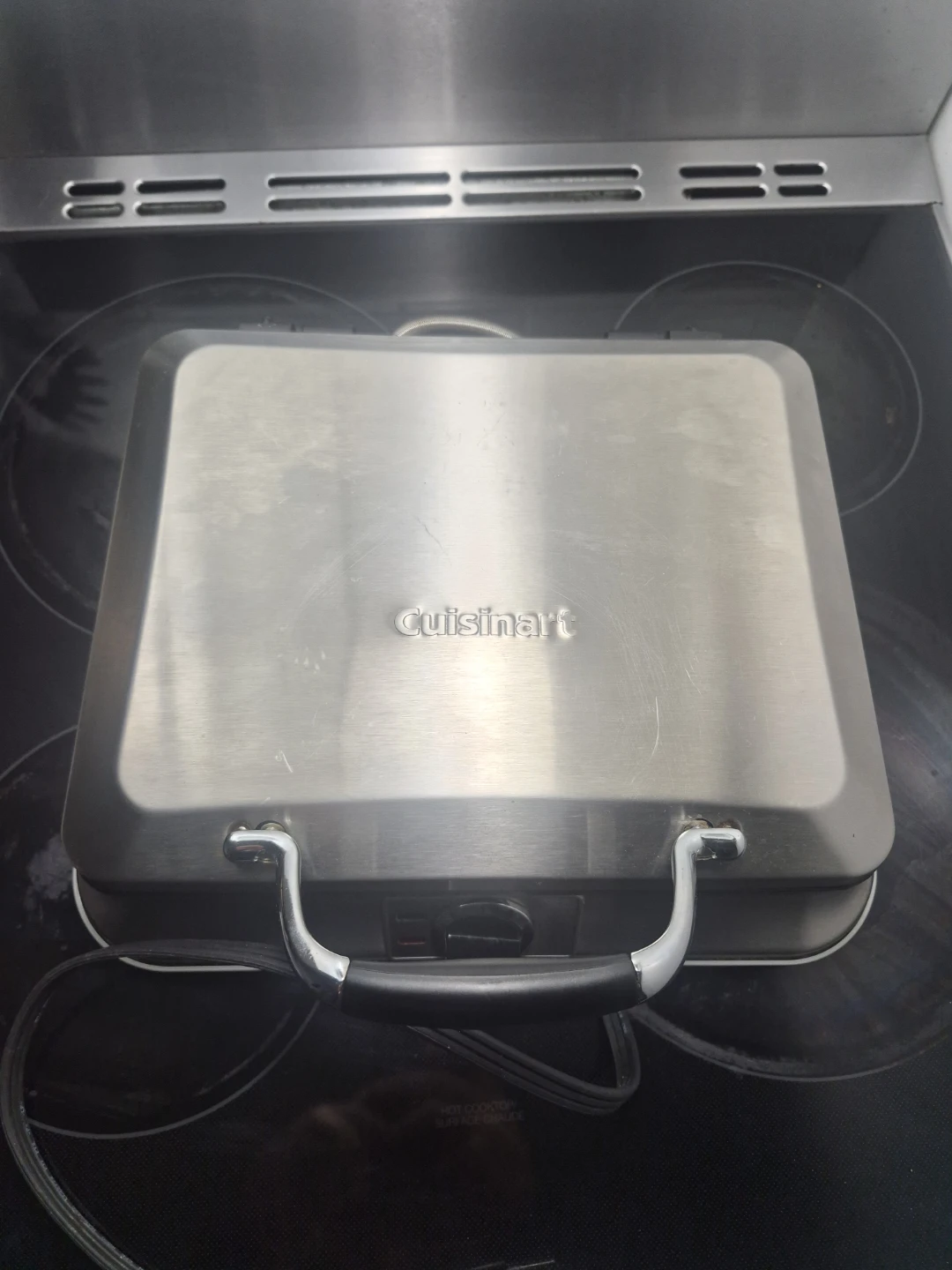 Cuisinart Belgian Waffle Maker - photo 2