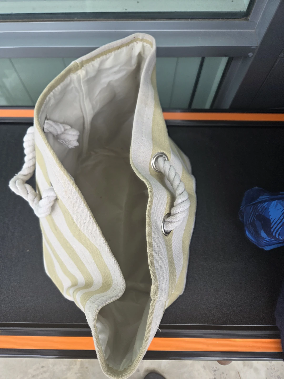 Striped Tote Bag with Rope Handles - photo 3