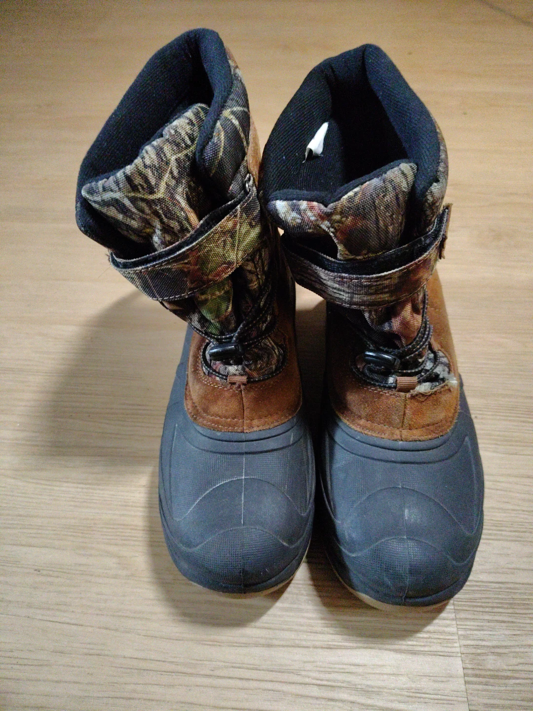 Set of 3 Men's Shoes, Size 9 - photo 3