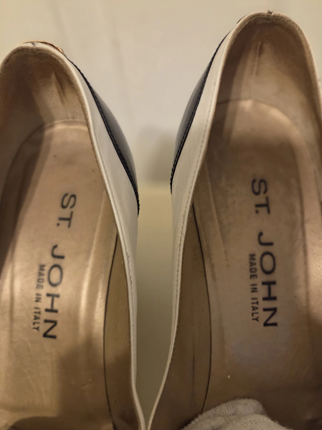 St. John Two-Tone Pumps - photo 3