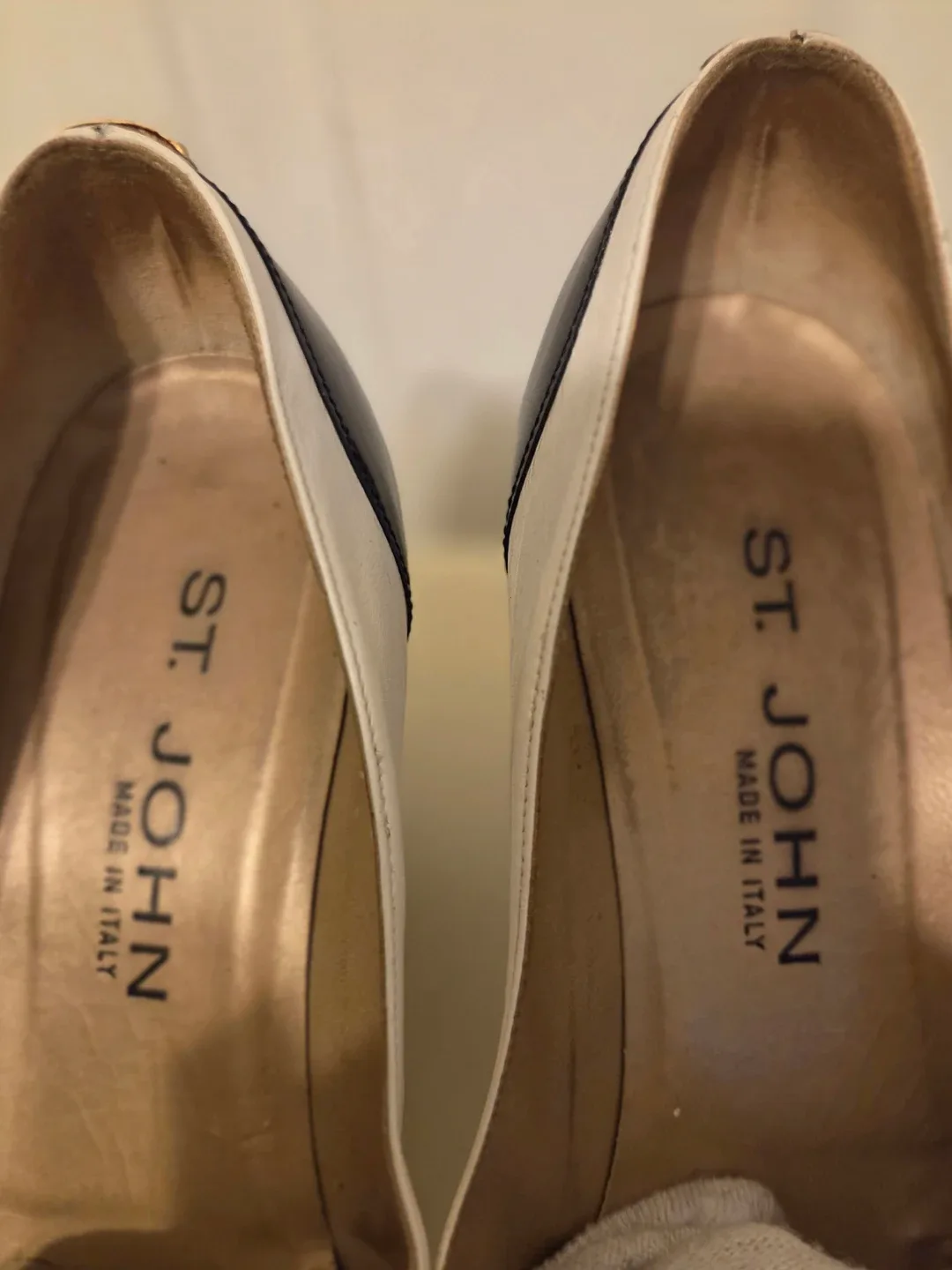 St. John Two-Tone Pumps - photo 3