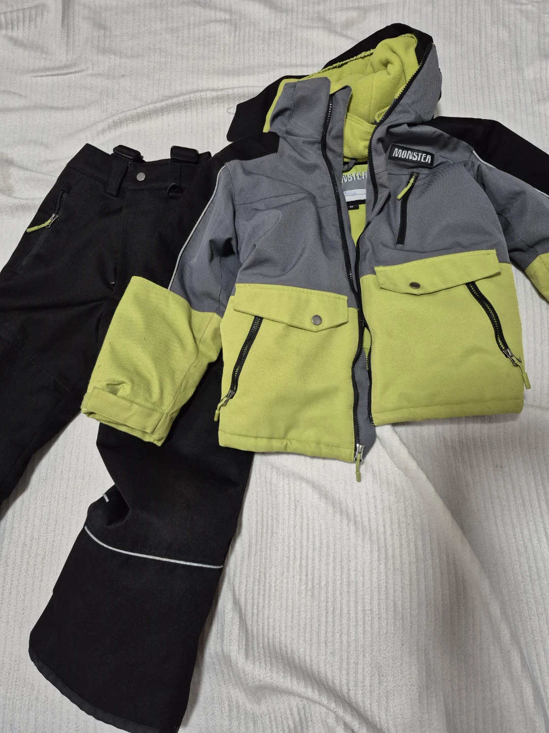 Kids Winter Ski Suit - Size 6-8 - photo 3