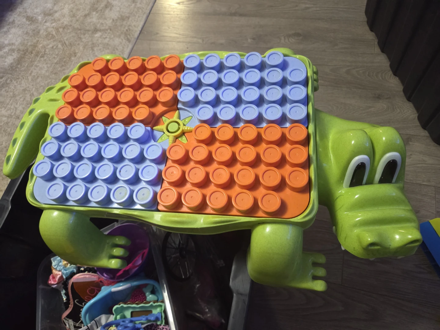Mega Bloks Alligator Building Table and Block Set