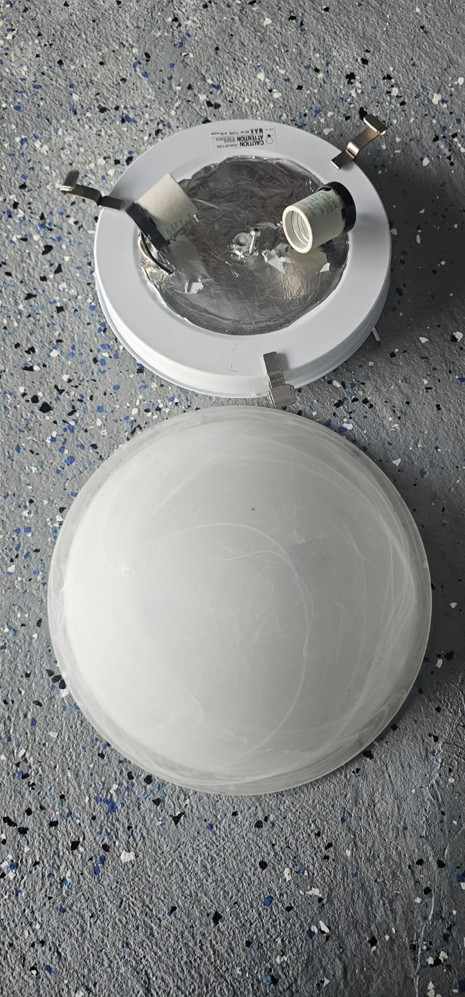 Blinds and Ceiling Lights  in good condition