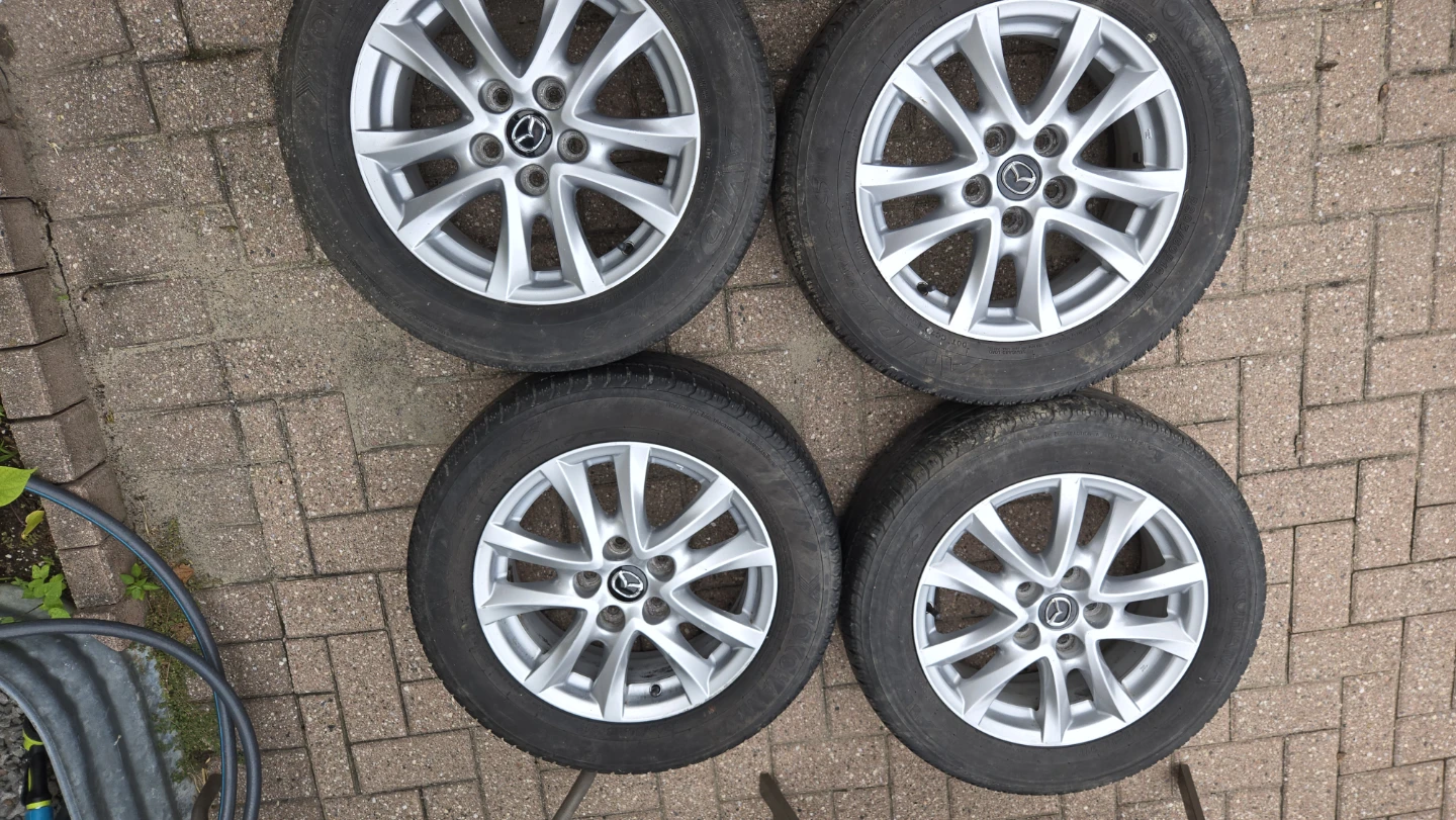 Mazda 16 Alloy Wheels 205 60R16 - photo 5