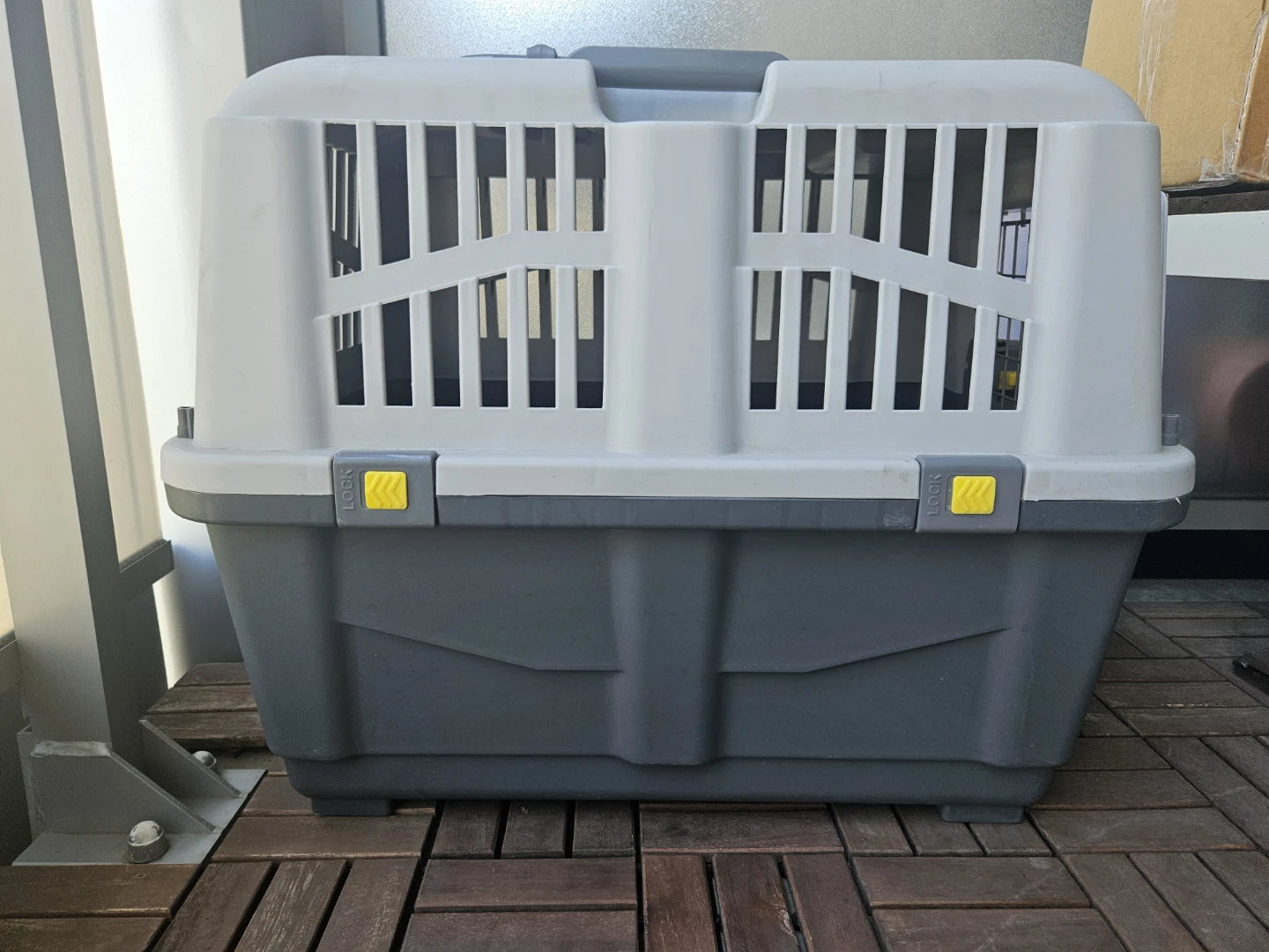 Portable Pet Travel Crate / Kennel - Medium/Large - photo 3