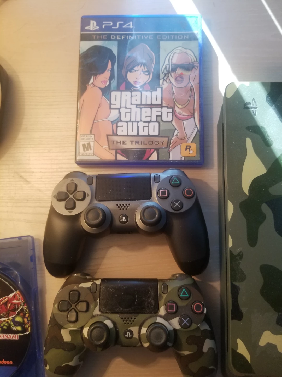 PlayStation 4 PS4 Slim  1TB with 2 Controllers 12 Games - photo 3