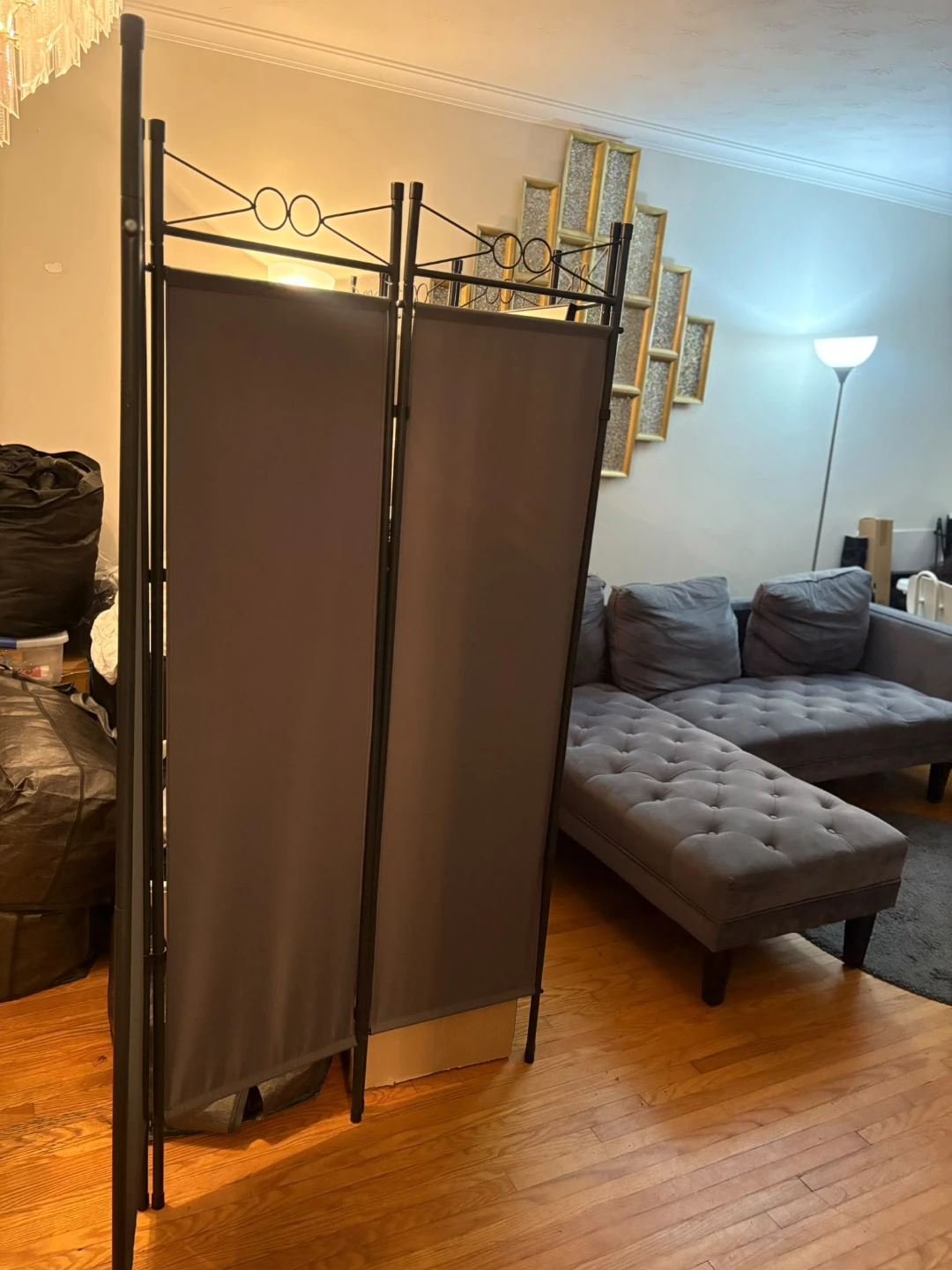 Six-panel grey room divider