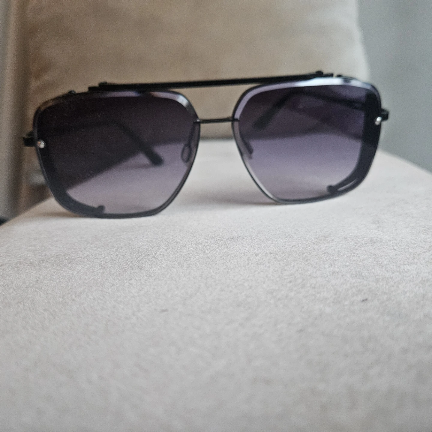 Sunglass