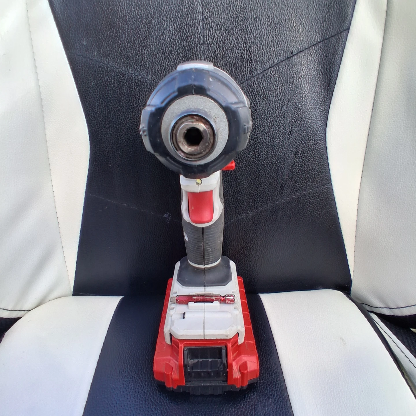 Porter-Cable 20V Max Impact Driver - photo 2