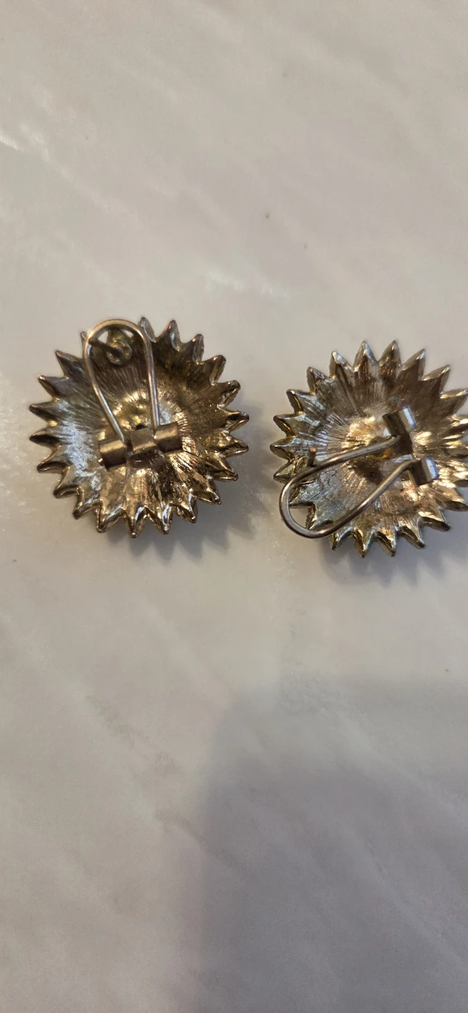Vintage style sunburst clip-on earrings - photo 2