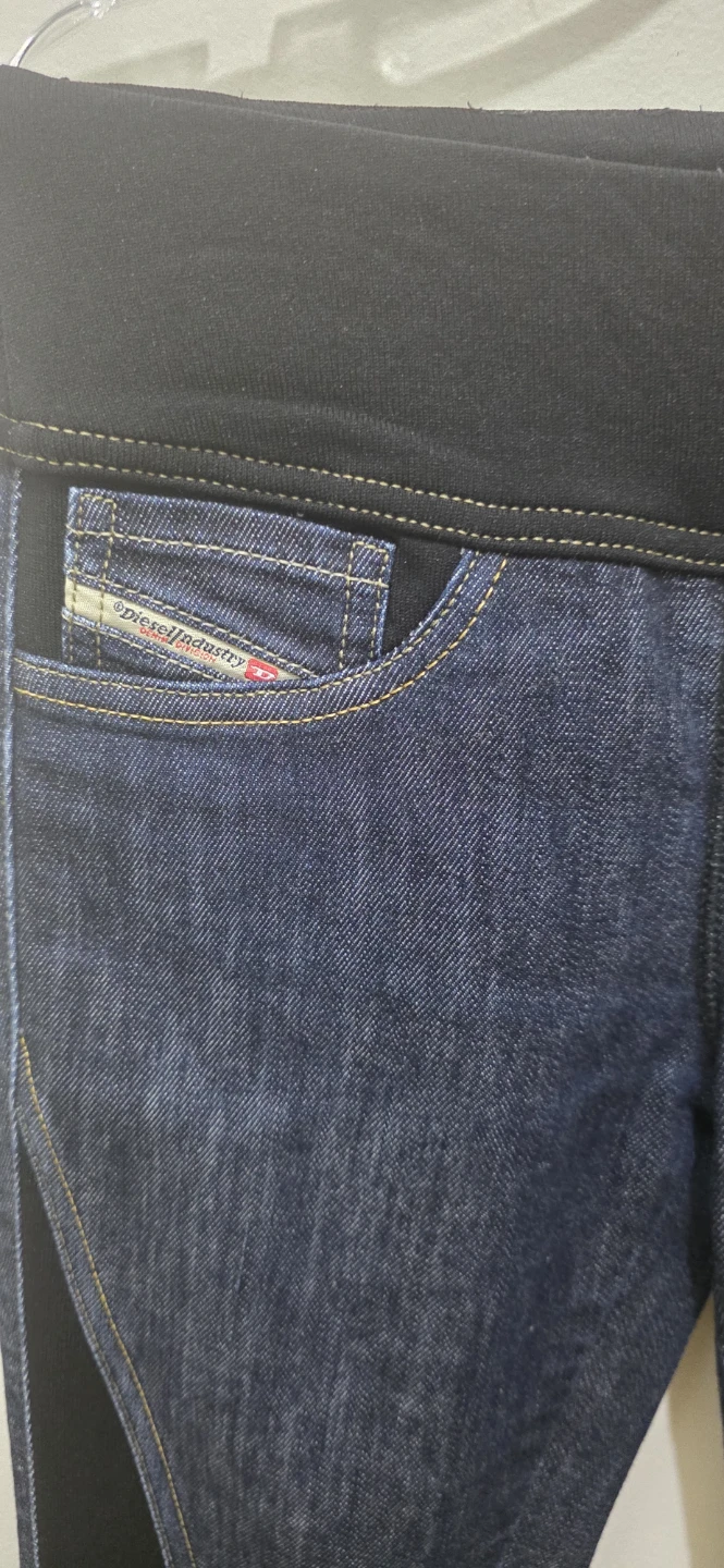 Diesel Women's  skinny jeans size 24 - photo 2