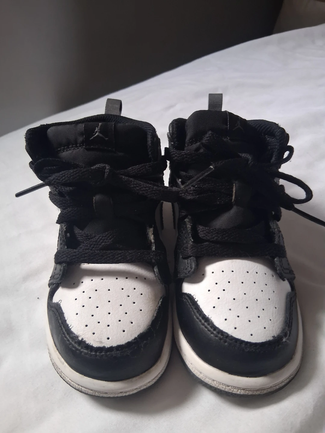 Jordan 1 Mid toddler shoes size 2.5 - photo 2