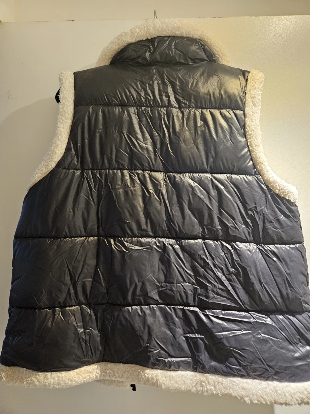 Calvin Klein Black Sherpa Vest - photo 3
