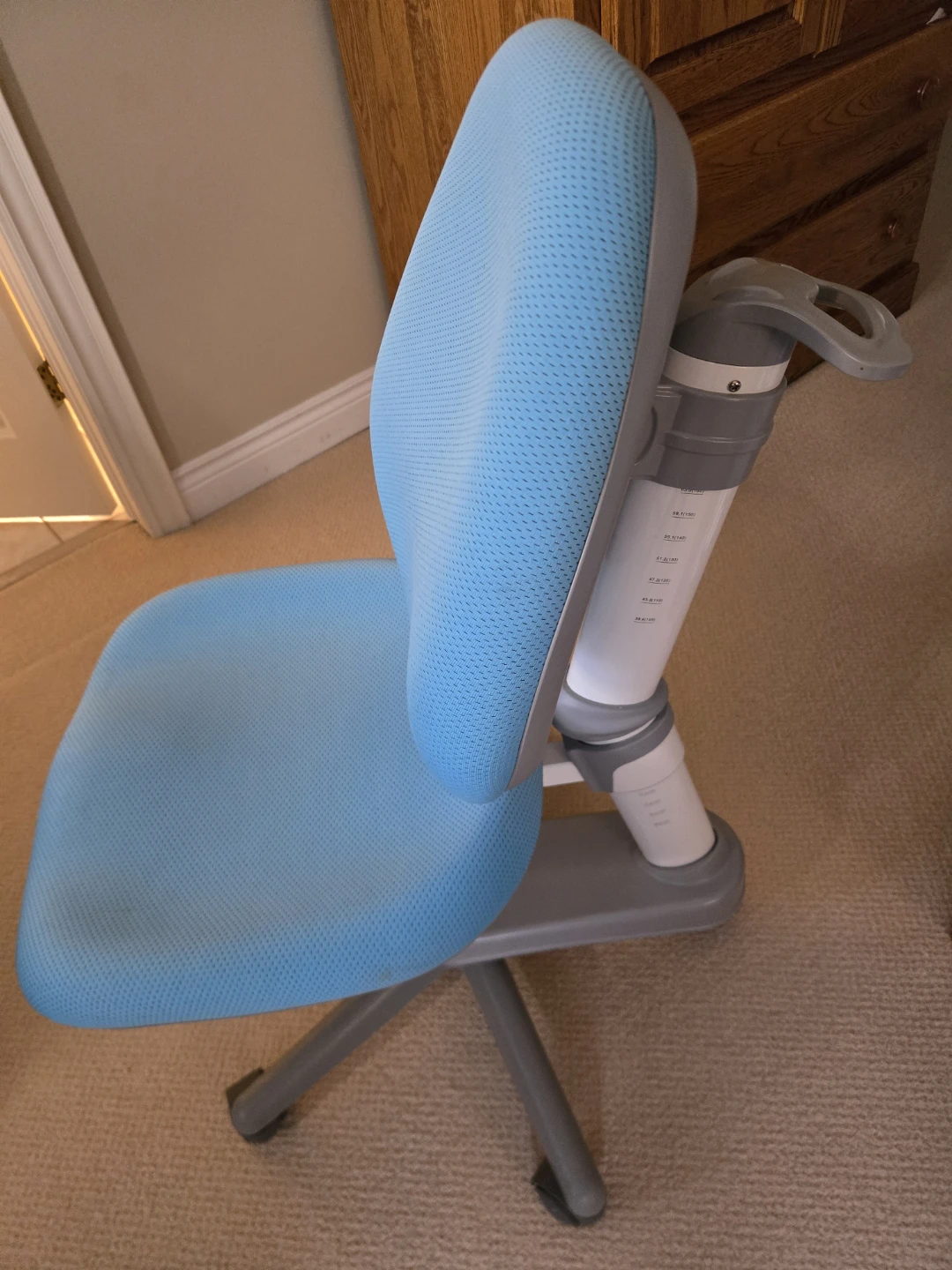 Adjustable ergonomic Blue Kids Desk Chair - photo 3