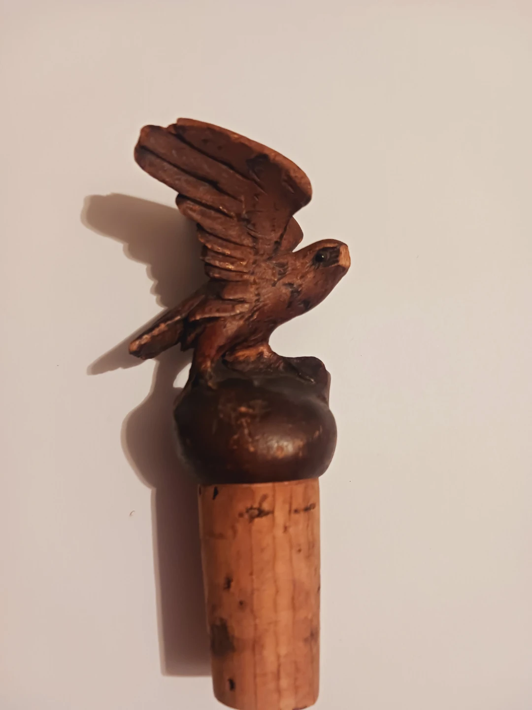 Old Vintage Wooden Eagle Wine Stopper - photo 3