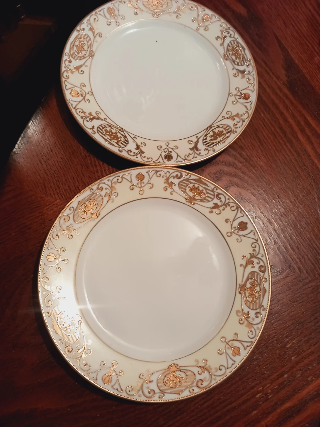 Set of 2 Nippon 22K Gold Handpainted Plates - photo 2
