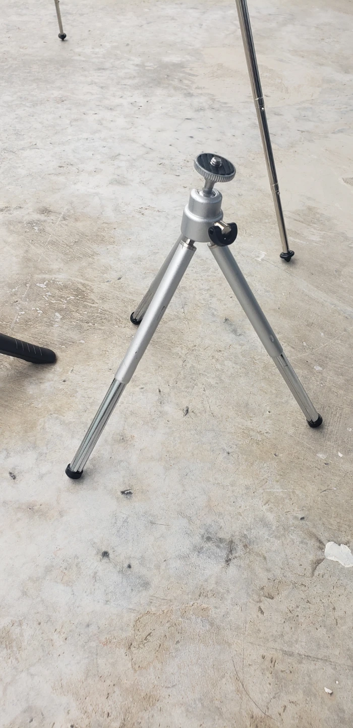 Set of 3 camera tripods - photo 3