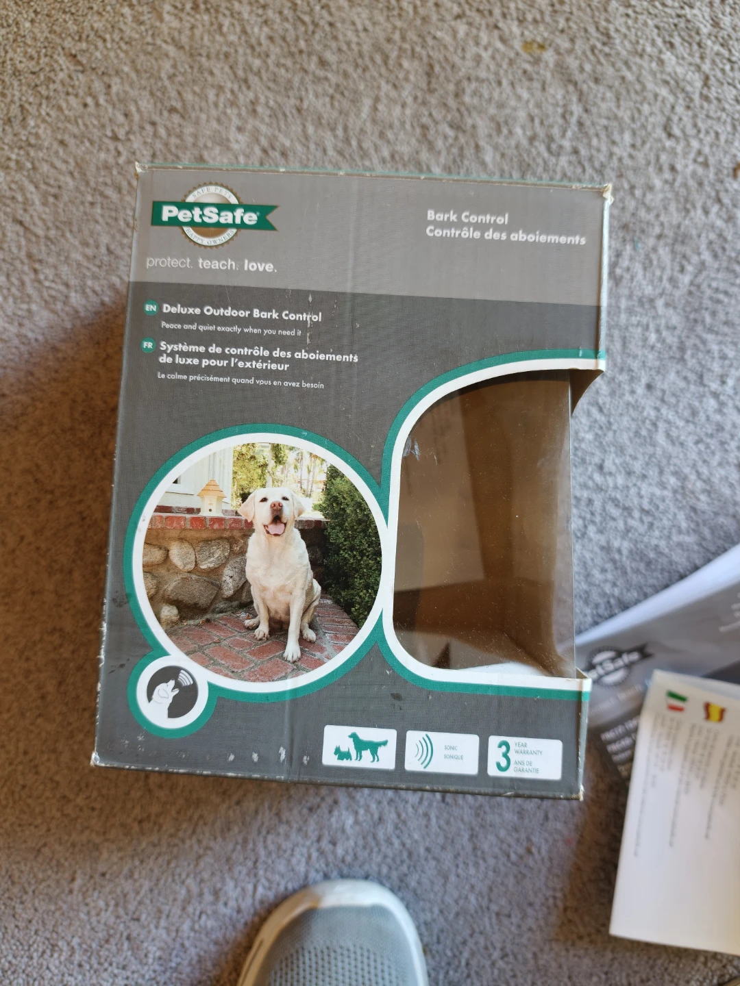 The PetSafe deluxe outdoor bark control. - photo 5