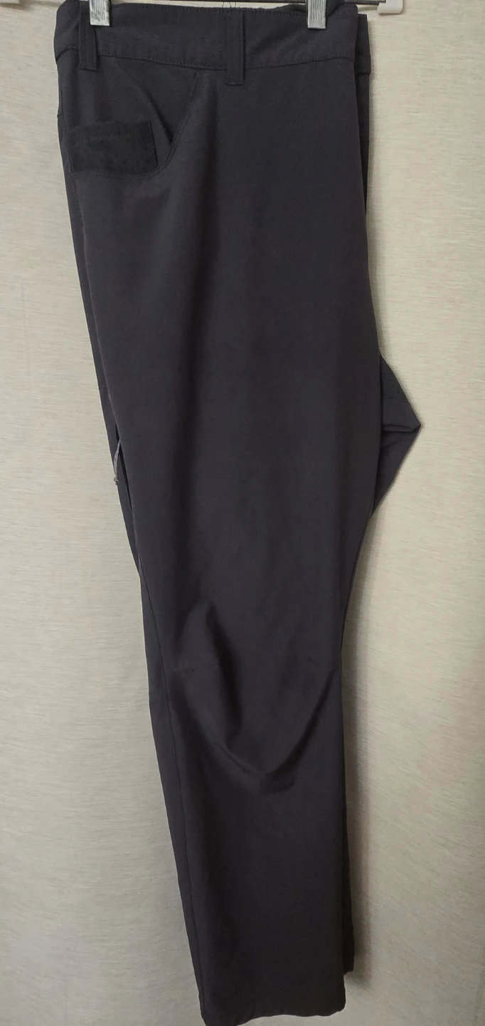 40x32 Men's Columbia Pants.  Outdoor Elements Black Stretch.