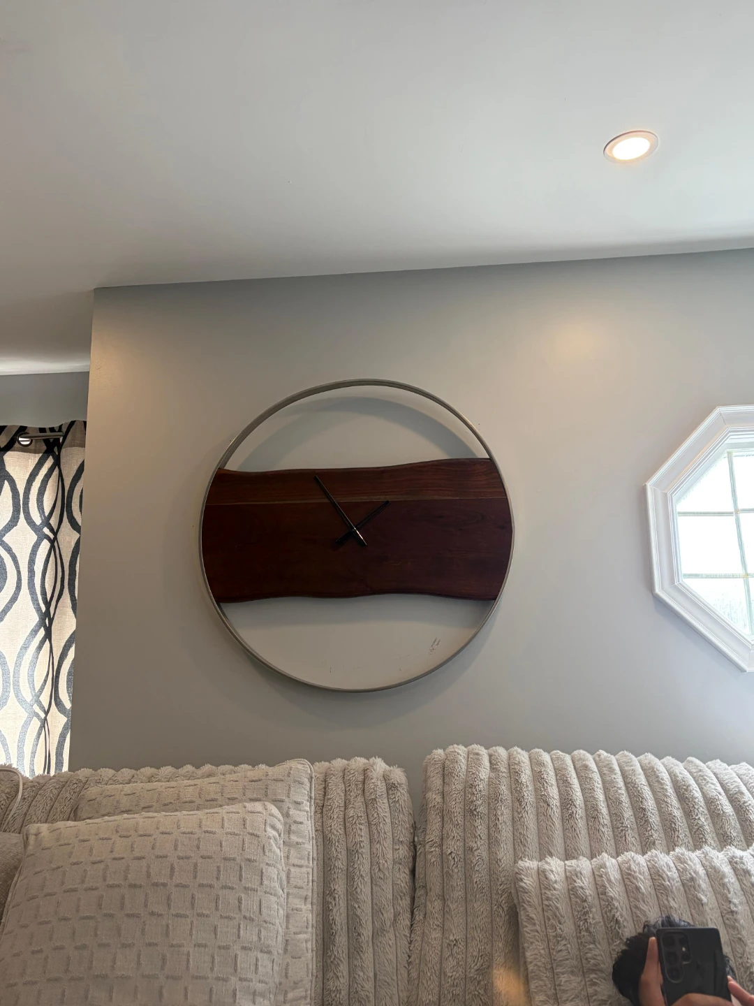 Panchali clock-  Round Live Edge Wall Clock - photo 4