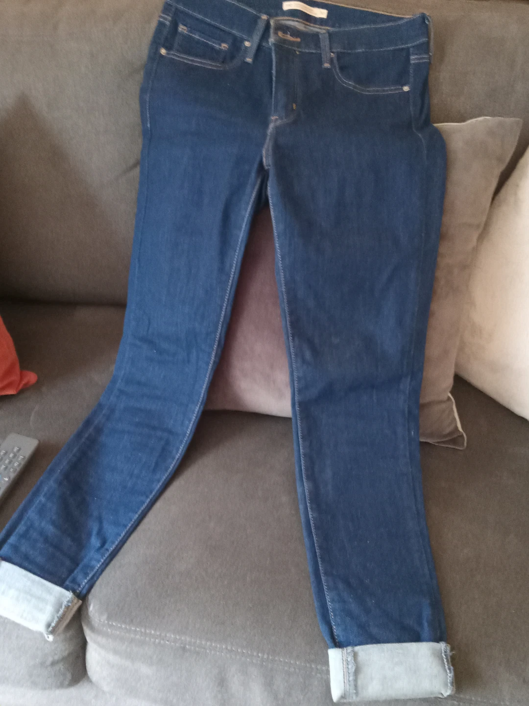 Levi's 310 Shaping Super Skinny Jeans