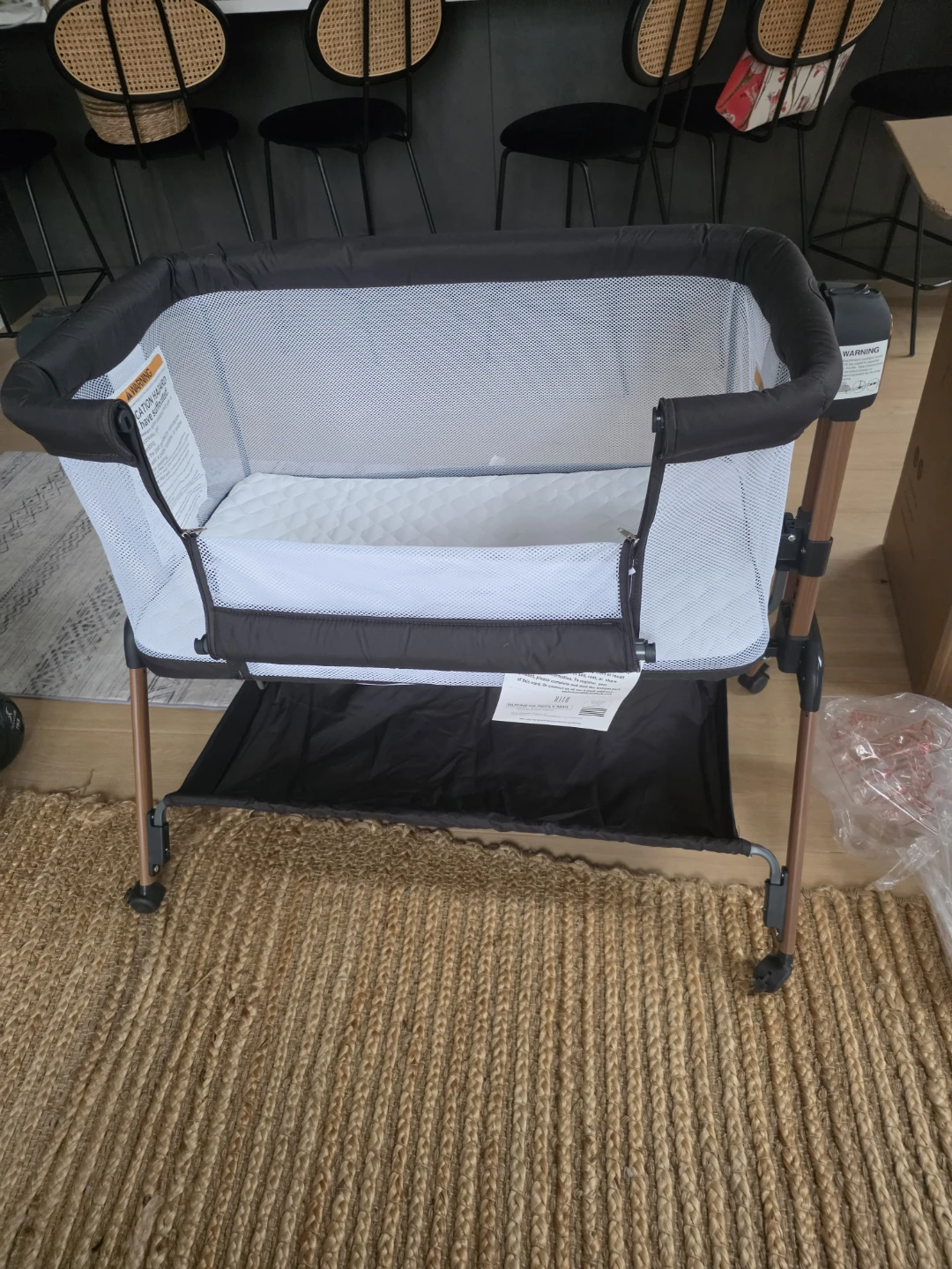 Brand new Baby Bassinet Co-Sleeper - photo 3