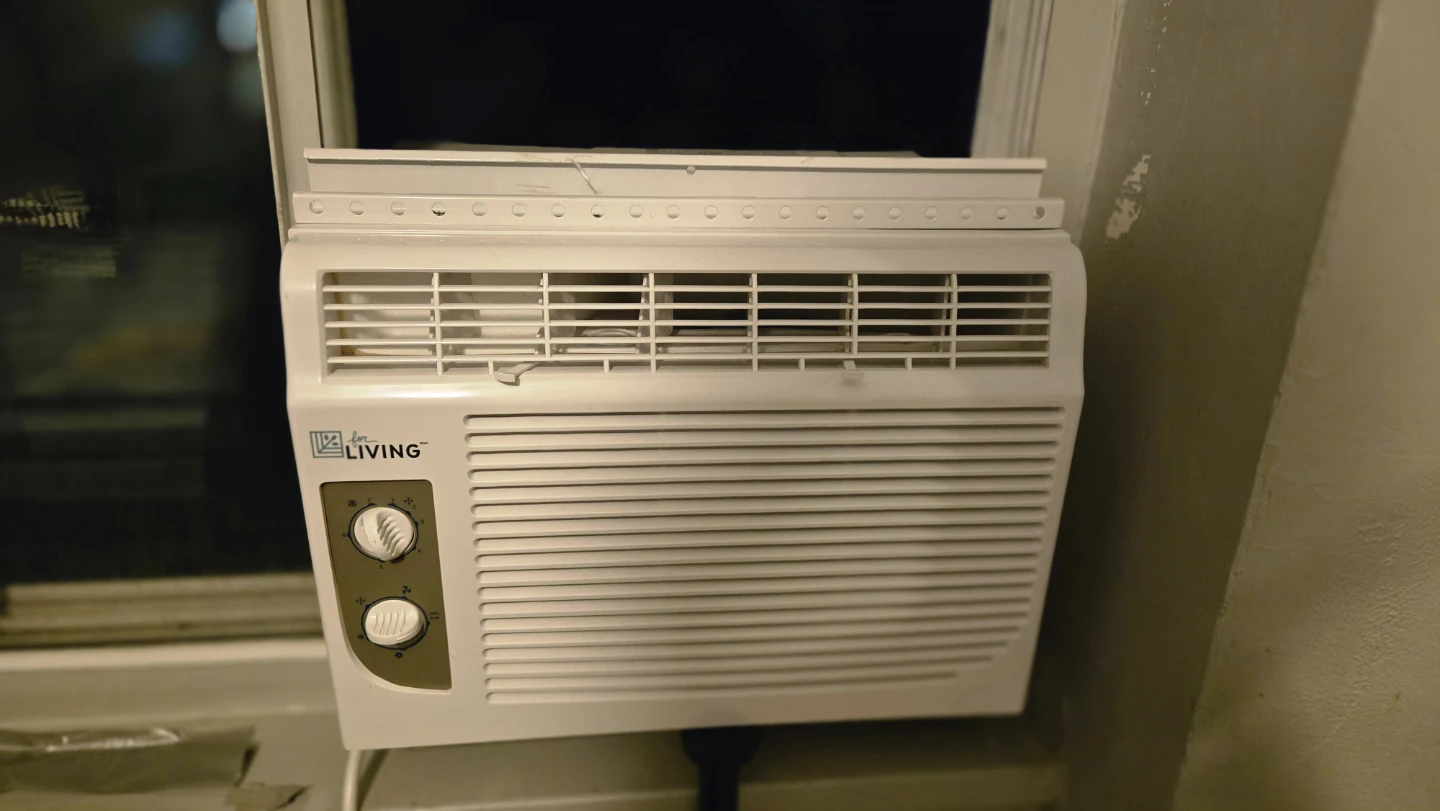 For Living Window Air Conditioner