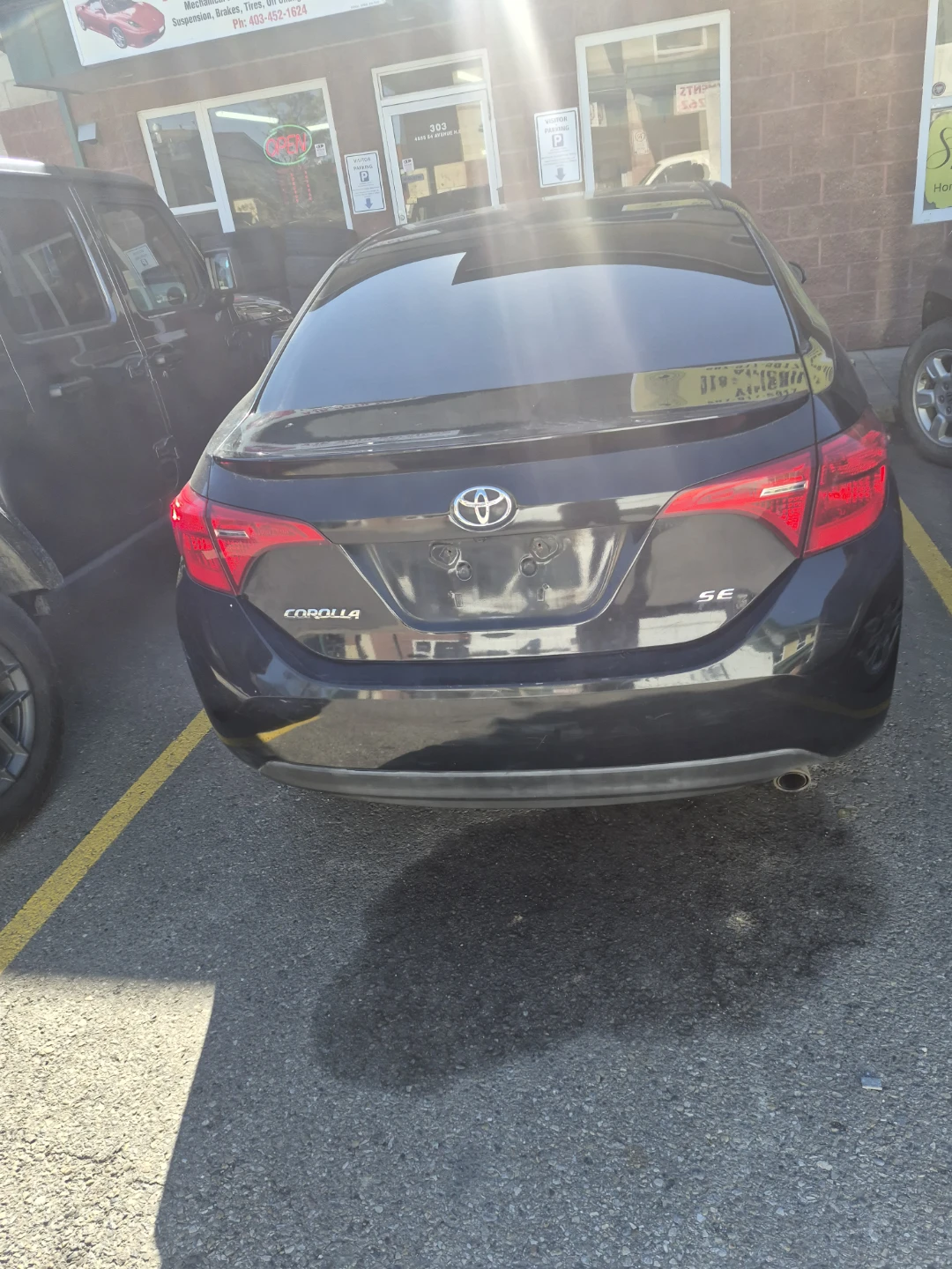 Black Toyota Corolla SE - photo 3
