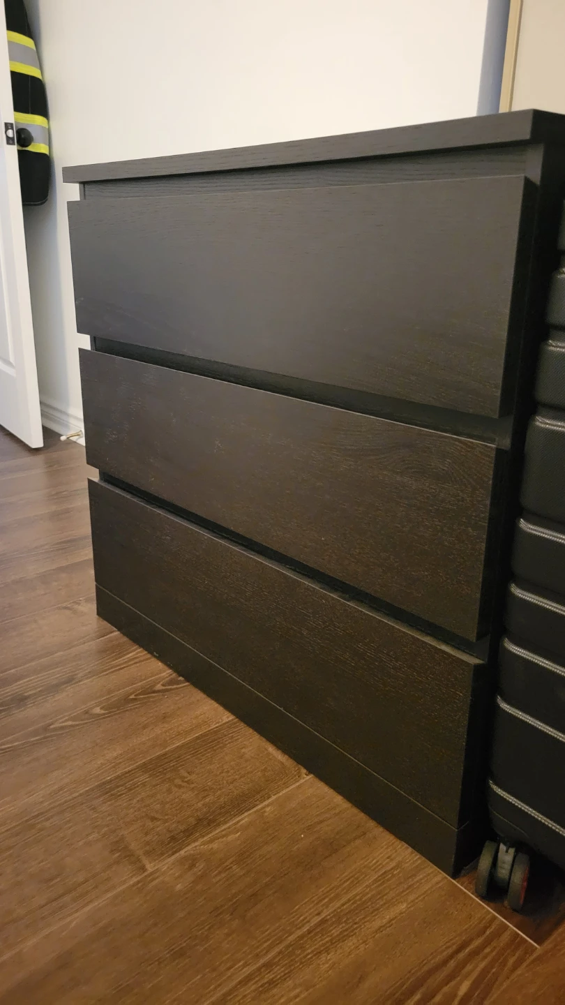Dresser for sale - photo 2