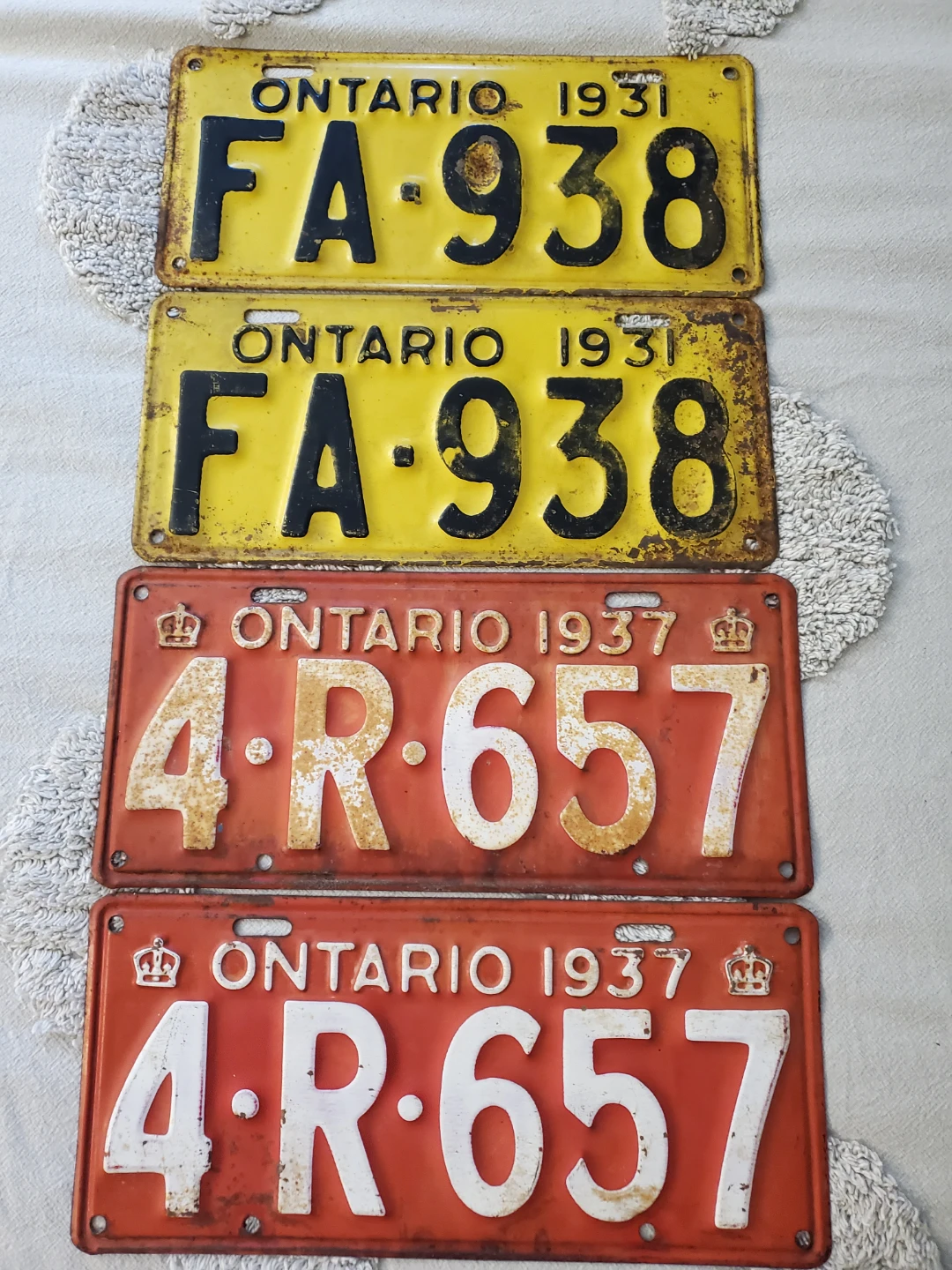 Vintage Ontario License Plate Collection - photo 2