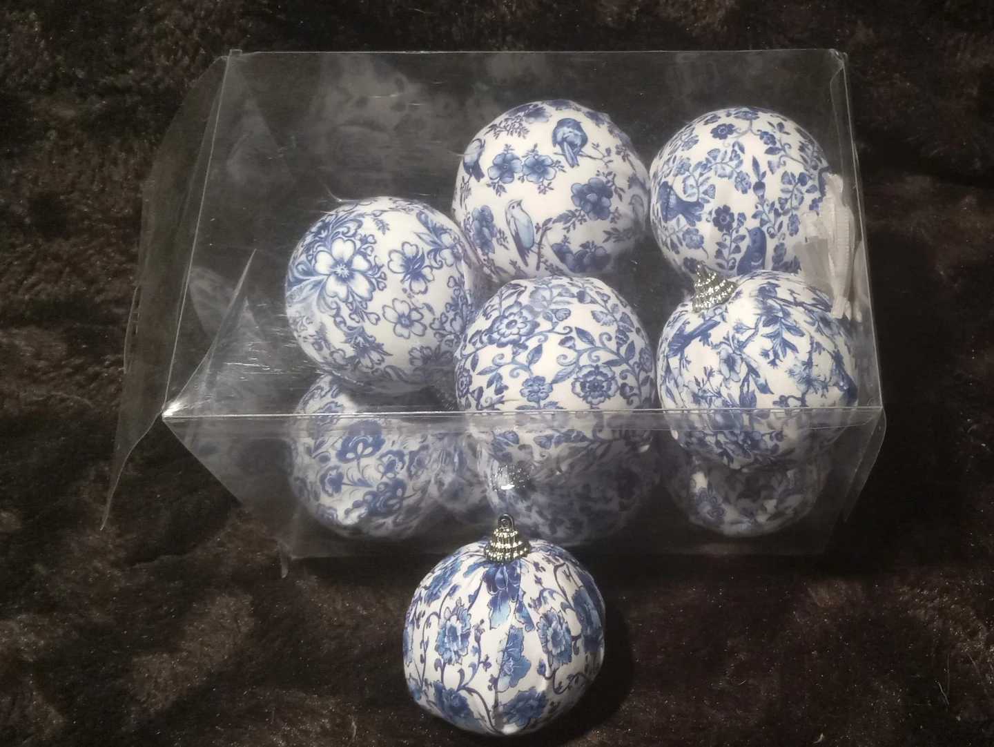 Blue and White Floral Christmas Ornaments - photo 2