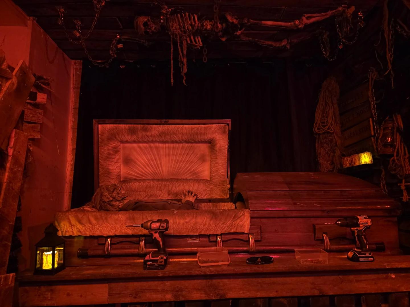 Looking for halloween props! - photo 2