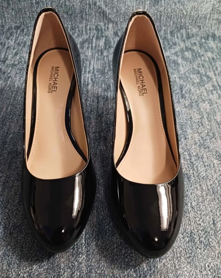 Michael Kors Black Patent Heels -size 5