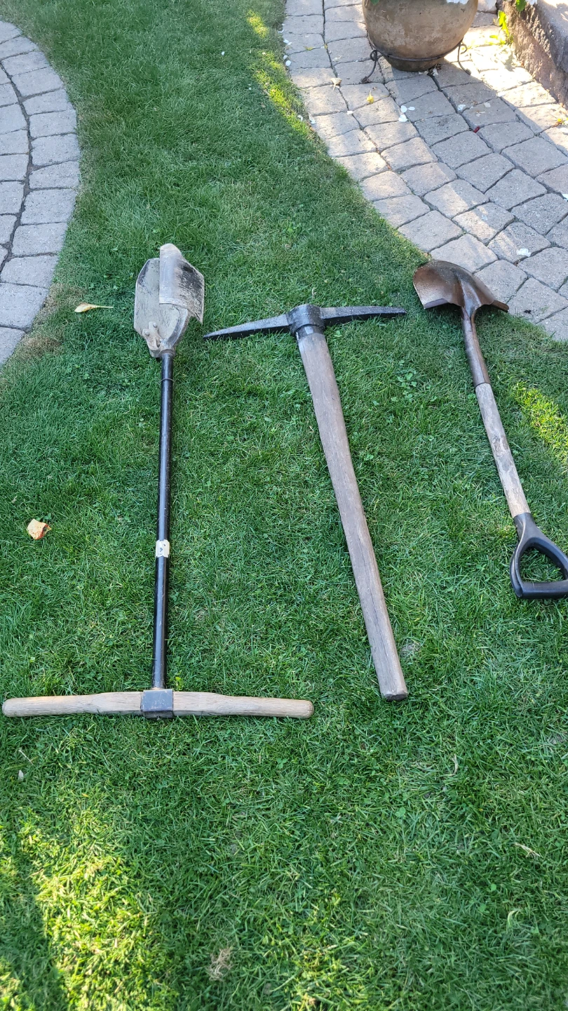 Gardening Tools, Shovel, pickaxe,  post hole digger - photo 2