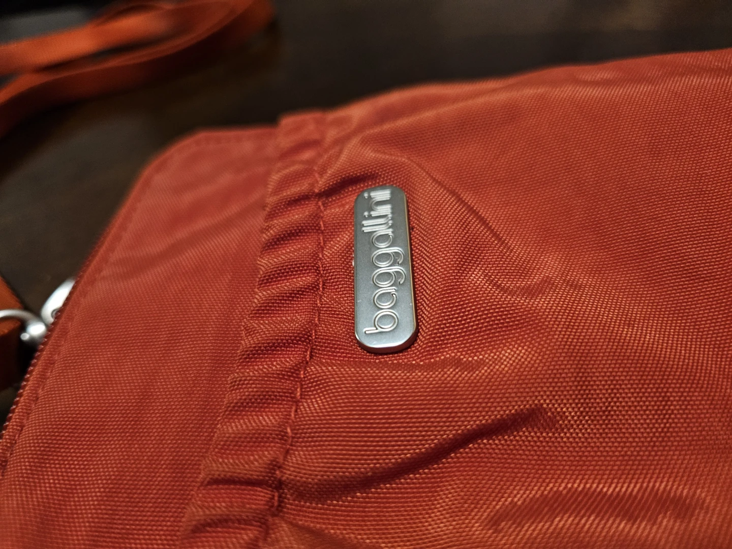 Baggallini Red/Orange NEW RFID crossbody wallet - photo 2