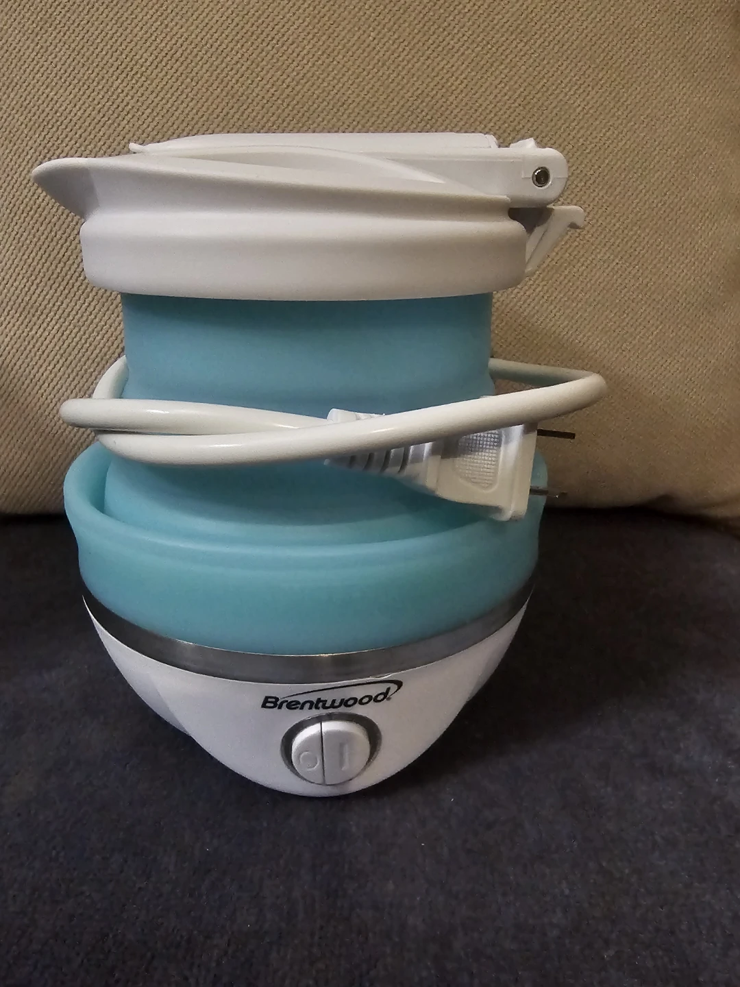 Brentwood KT-1508BL Collapsible Electric Kettle