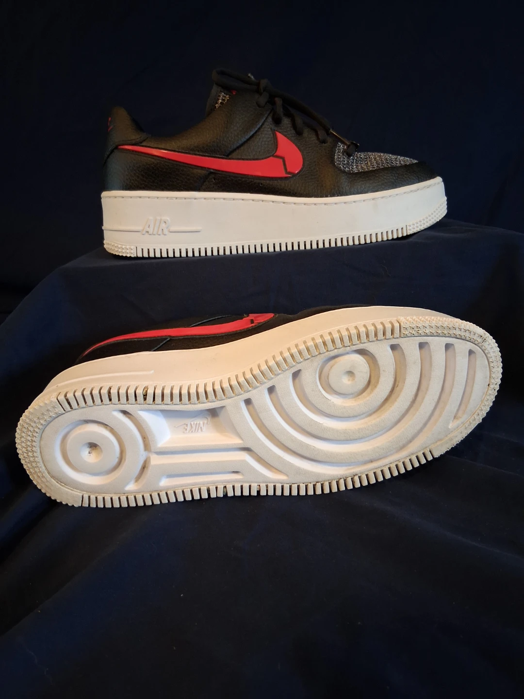 Nike lows red and black (2020)
