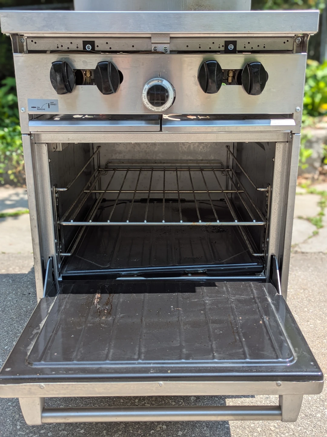 Nella Sunfire 4-Burner Commercial Gas Range - photo 2