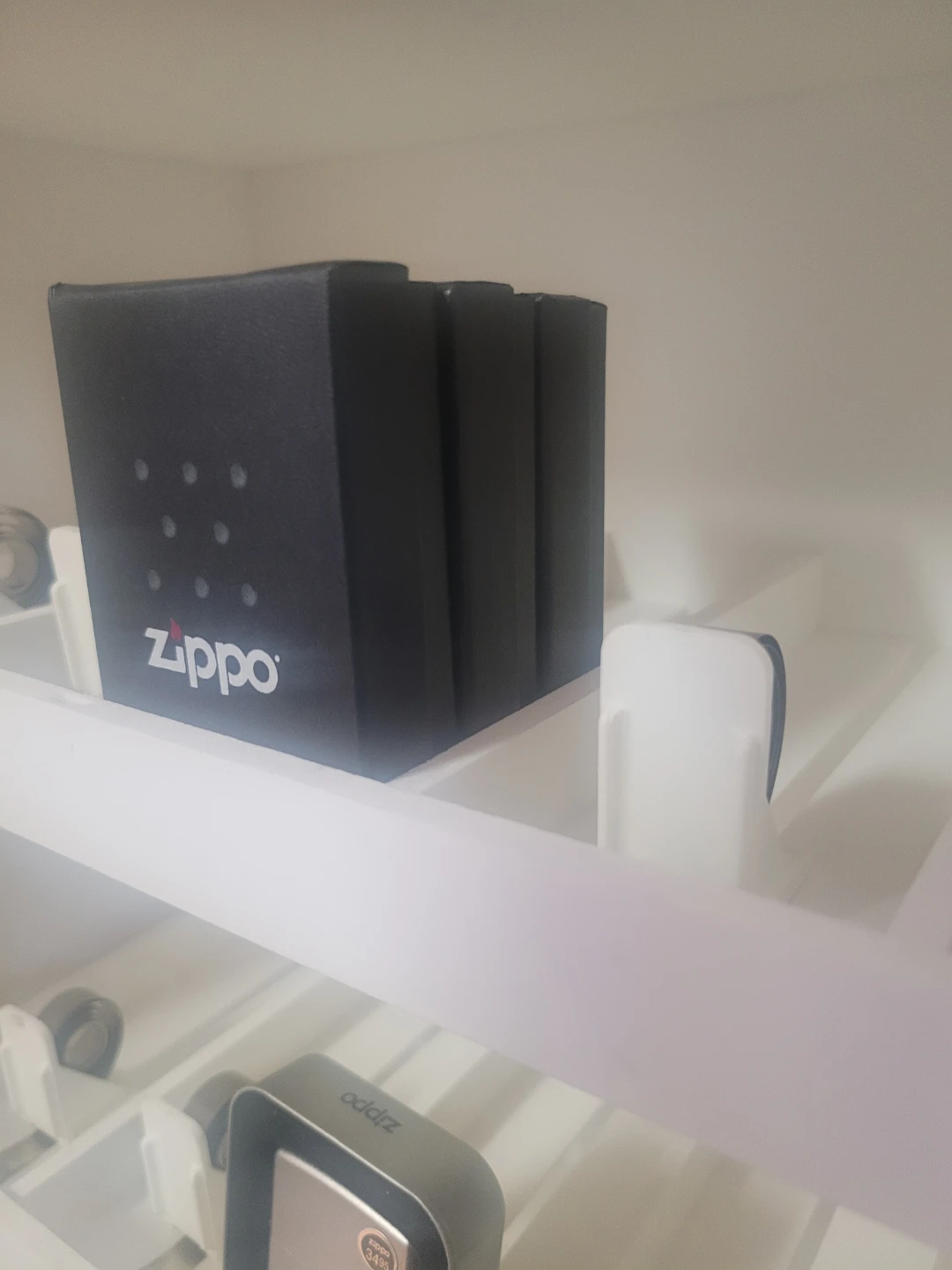 Genuine Zippo Display Case - photo 3