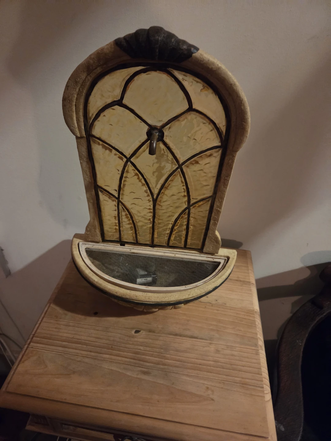 Wall-Mounted Stained Glass Indoor Fountain