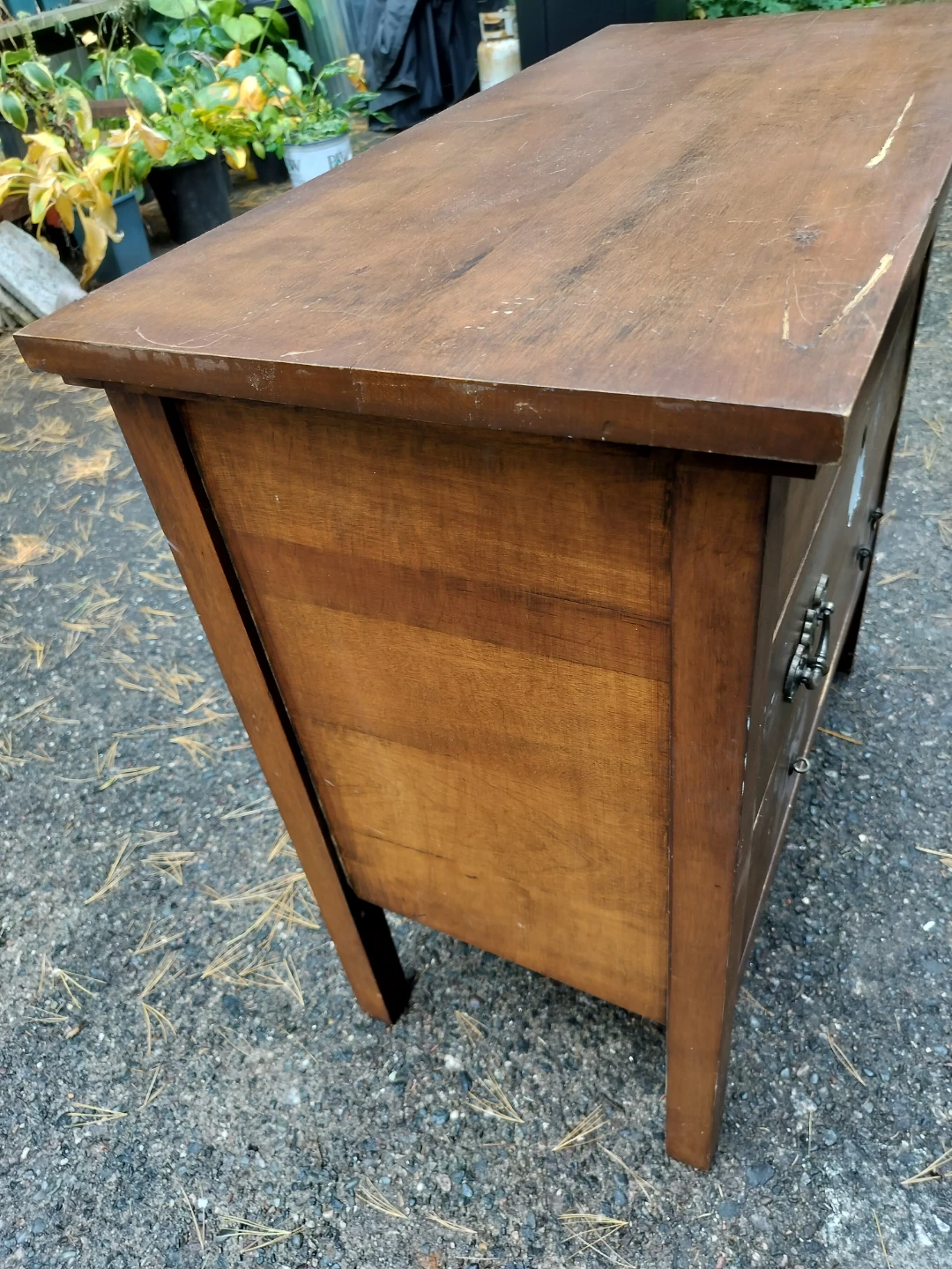 Vintage wooden 3-drawer dresser - photo 3
