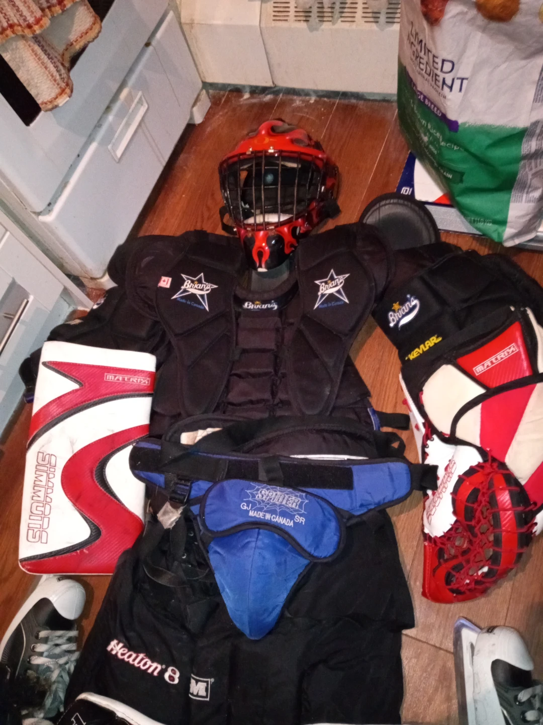 Simmons Goalie Equipment Set