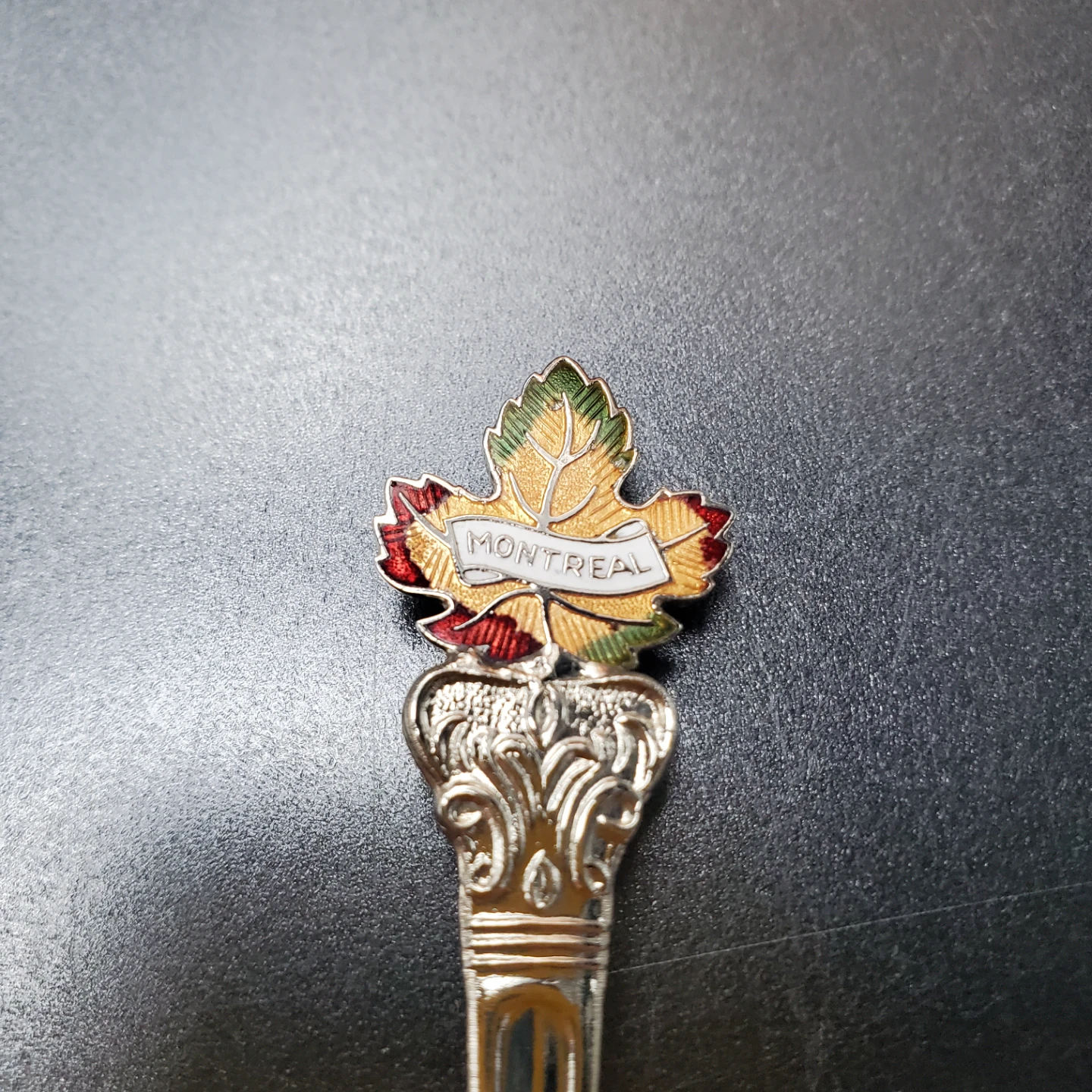 Vintage Montreal Souvenir Spoon 🏈 - photo 2