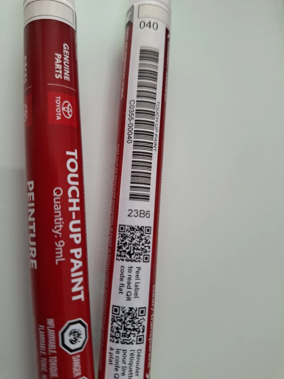 Two Genuine OEM Toyota Touch-Up Paint Pens (Paint Code 040) - photo 2