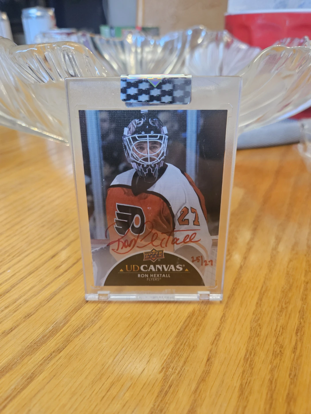 Ron Hextall UD Canvas Autographed Hockey Card