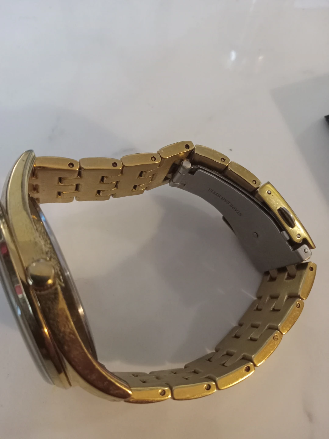 English Laundry gold-tone watch - photo 4