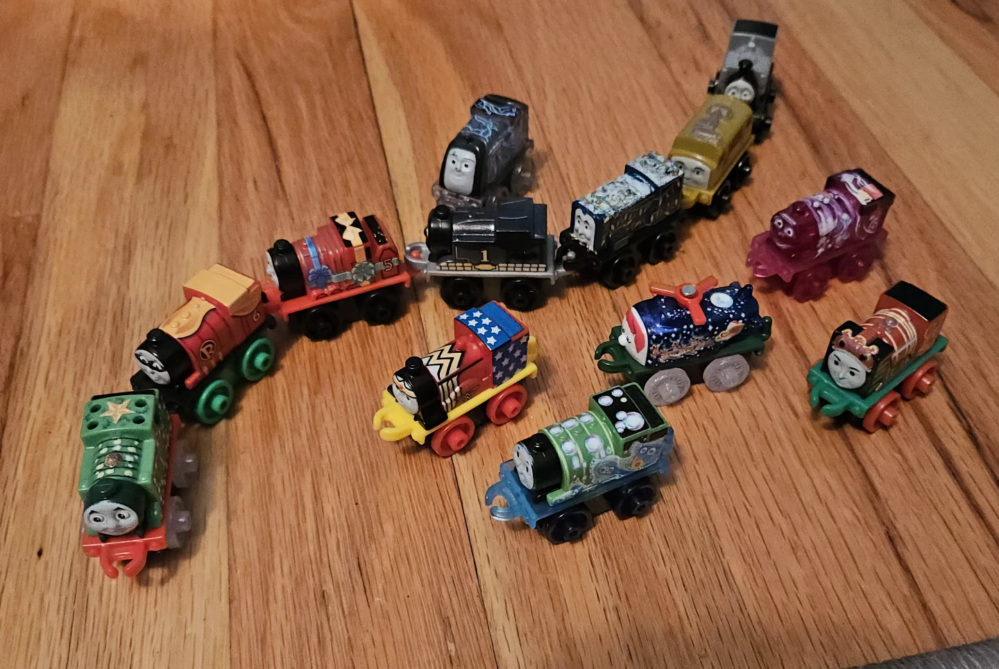 Set of 13 Thomas & Friends Minis Trains - photo 3
