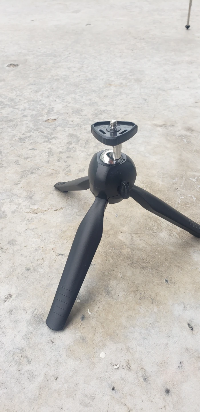 Set of 3 camera tripods - photo 2